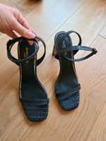 *NEU* Guess Marciano Sandaletten, Echtleder, 39, 8,5, grau Berlin - Wilmersdorf Vorschau