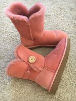 Ugg Boots  Bailey Button Größe 38 Barbie !!! Baden-Württemberg - Pforzheim Vorschau