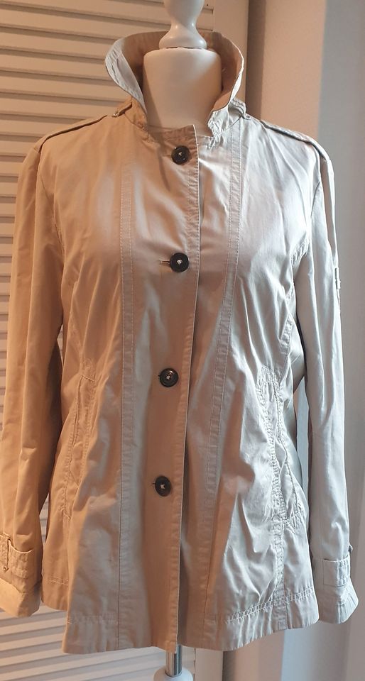 Cinque Jacke Damen Kurzmantel Gr. 44 in Kayhude