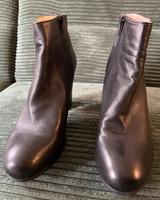 Unisa Stiefeletten schwarz mit 10 cm hohem Absatz Baden-Württemberg - Bondorf Vorschau