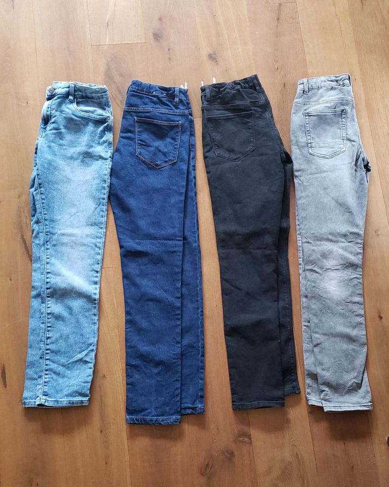 4er Pack Jungen Jeanshosen 176 C&A, gebraucht in Schermbeck