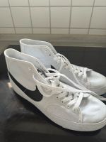 Original Nike SB BLZR Court Mid, weiß, Gr. 45 Stuttgart - Stuttgart-Ost Vorschau