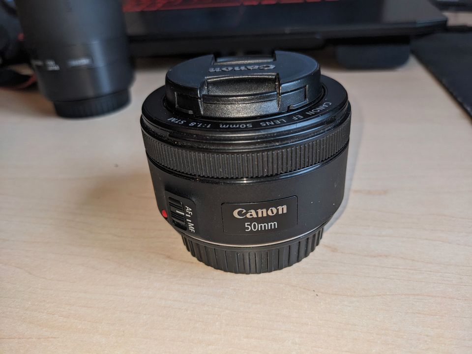 Canon EOS 5D Mark II + Tasche + Objektive + Blitz in Würzburg