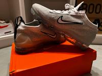Nike VaporMax 2021 FK weiß schwarz silbermetallic Schleswig-Holstein - Bargteheide Vorschau