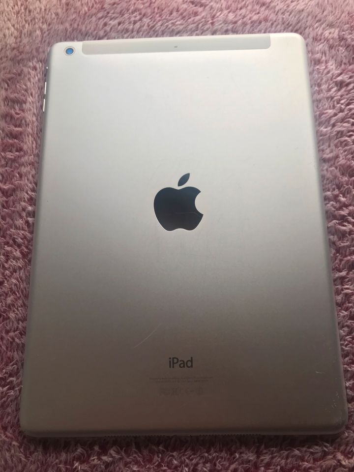 iPad Air A1475 Wi-Fi + Cellular 16 GB in Silber in Zeven
