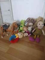 Kinder Kuscheltiere und Puppen alles zusammen 2€ Hessen - Gießen Vorschau