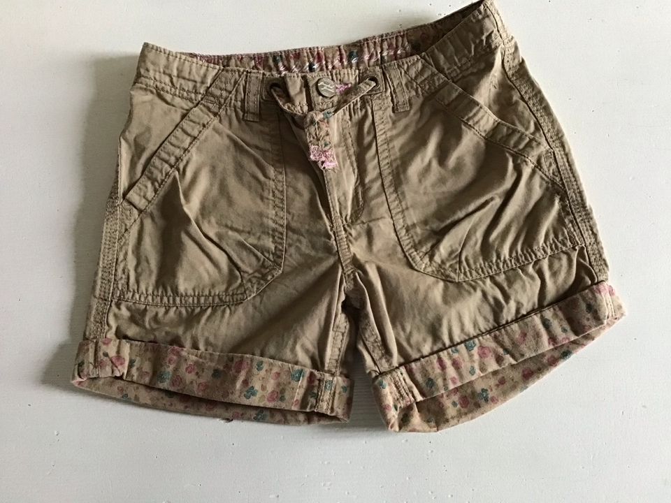 H+M Shorts Gr.134. Versand möglich +1,70€ in Grafenwöhr