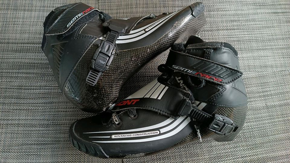 Speedskate-Schuhe Bont semi race, Gr. 39 in Düsseldorf