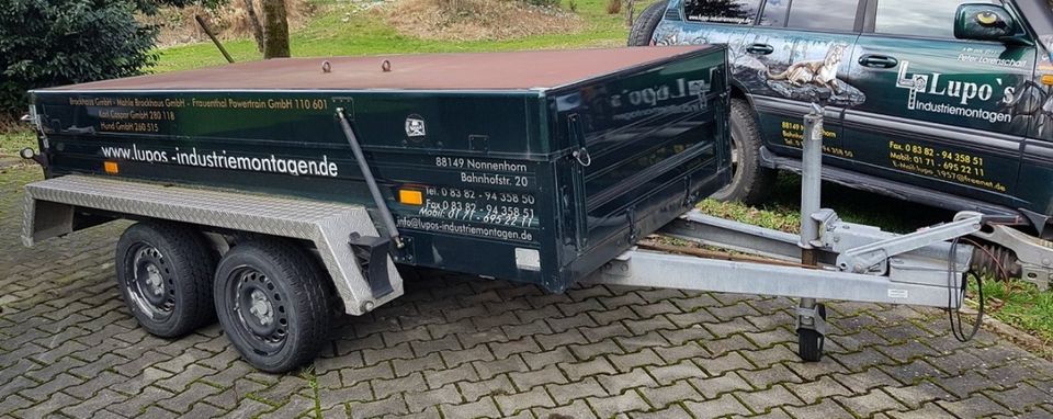 Humbaur Tandemanhänger Tieflader 2,5 ton. mit Deckel in Nonnenhorn