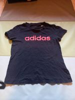 T shirt mit Adidas Aufdruck gr 152 Baden-Württemberg - Igersheim Vorschau