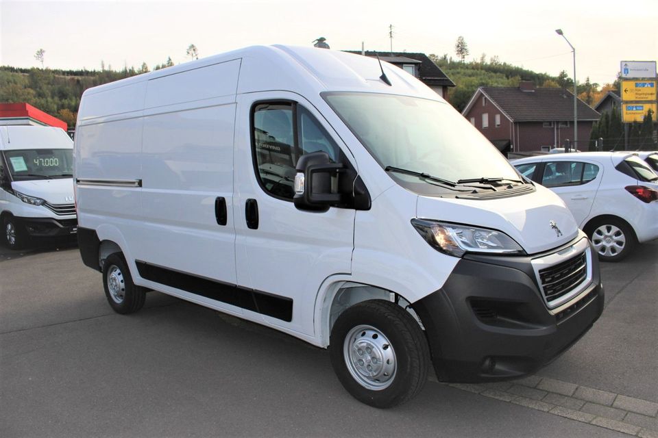 Peugeot Boxer 2.2 L2H2/AHK/Klima/Tempomat/EU6d in Bergneustadt