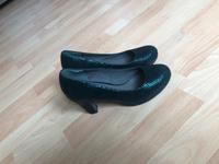 Tamaris Schwarz Pumps Gr.36 wie Neu Leder Optik Plateau 7,5 cm. Nordrhein-Westfalen - Gummersbach Vorschau