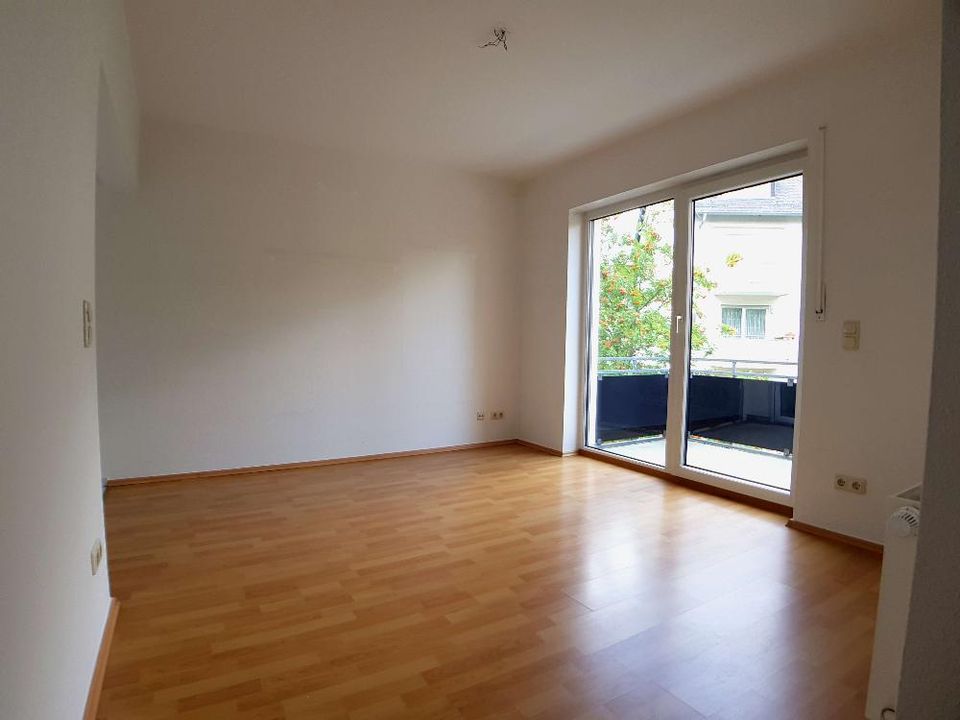 Kapitalanlage! Vermietet Wohnung mit Balkon in Hartenstein