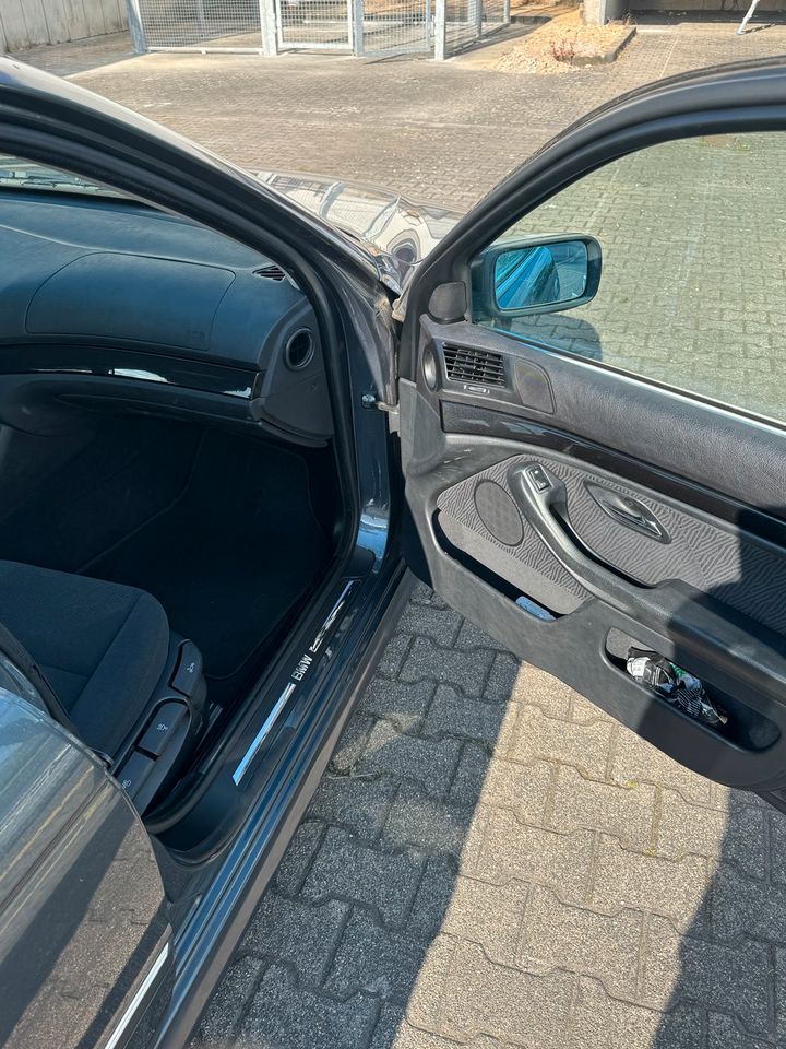 BMW 520i super Zustand in Grevenbroich