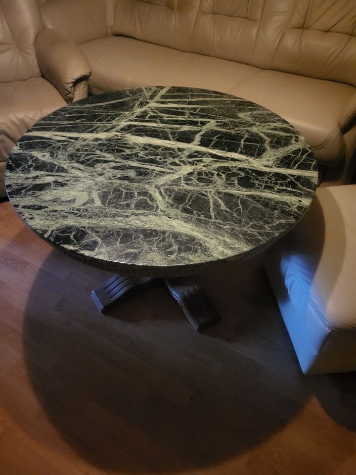 Marmor Tisch rund in Lünen