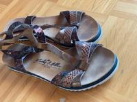 Sandalen in Goldtönen Hessen - Sinntal Vorschau