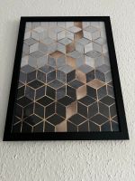 Desenio Print Gradient Cubes schwarz gold mit Rahmen Innenstadt - Köln Altstadt Vorschau