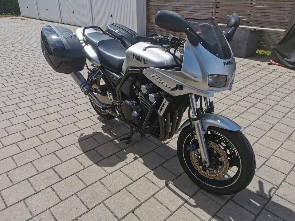 Yamaha fzs 600 in Vohburg an der Donau