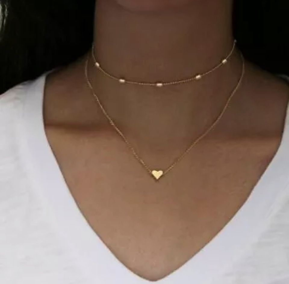 2x Damen Halskette mit Herz Anhänger Gold Geschenk Frauen Kette in Hessen -  Bebra | eBay Kleinanzeigen ist jetzt Kleinanzeigen