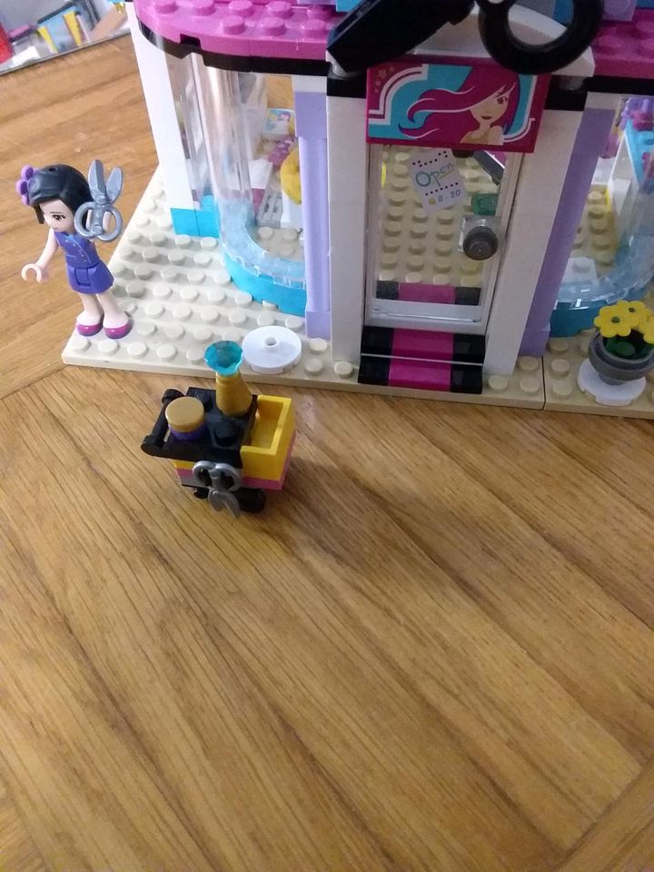 Lego Friends Heartlake Friseursalon 41093 in Recklinghausen