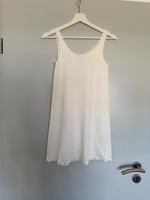 H&M Kleid weiß Hessen - Erzhausen Vorschau