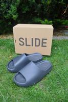 Original Adidas Yeezy Slides Onyx schwarz Gr. 43 UK9 Hessen - Bruchköbel Vorschau