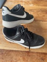 Nike Air Force schwarz/weiß 40 Köln - Weiß Vorschau