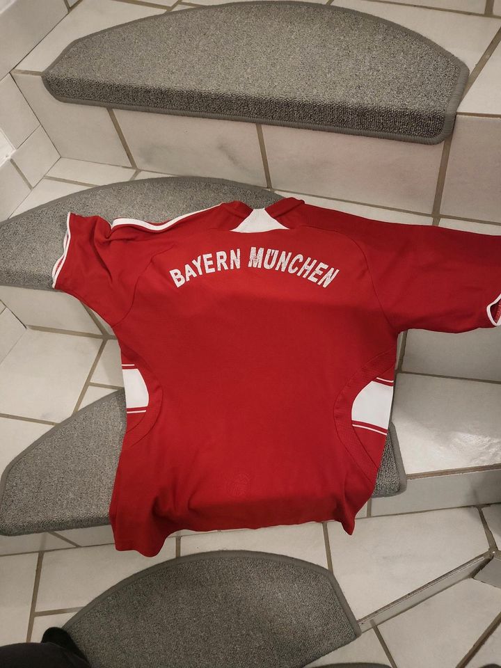 Bayern München Trikot Größe M Kinder 156 in Neunkirchen