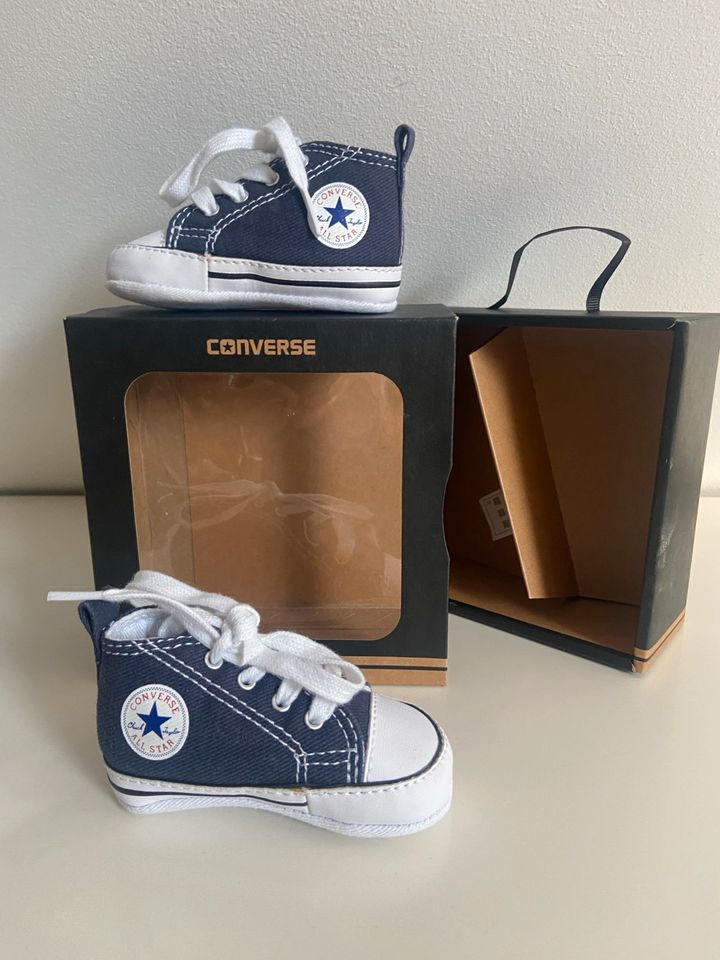 Baby Converse Chucks First Star in navy, Größe 17 UK1 NEU OVP in Meerbusch