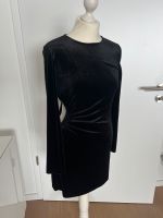 MINIKLEID AUS SAMT MIT SEITLICHEN CUT-OUTS Zara schwarz Hessen - Sulzbach Vorschau