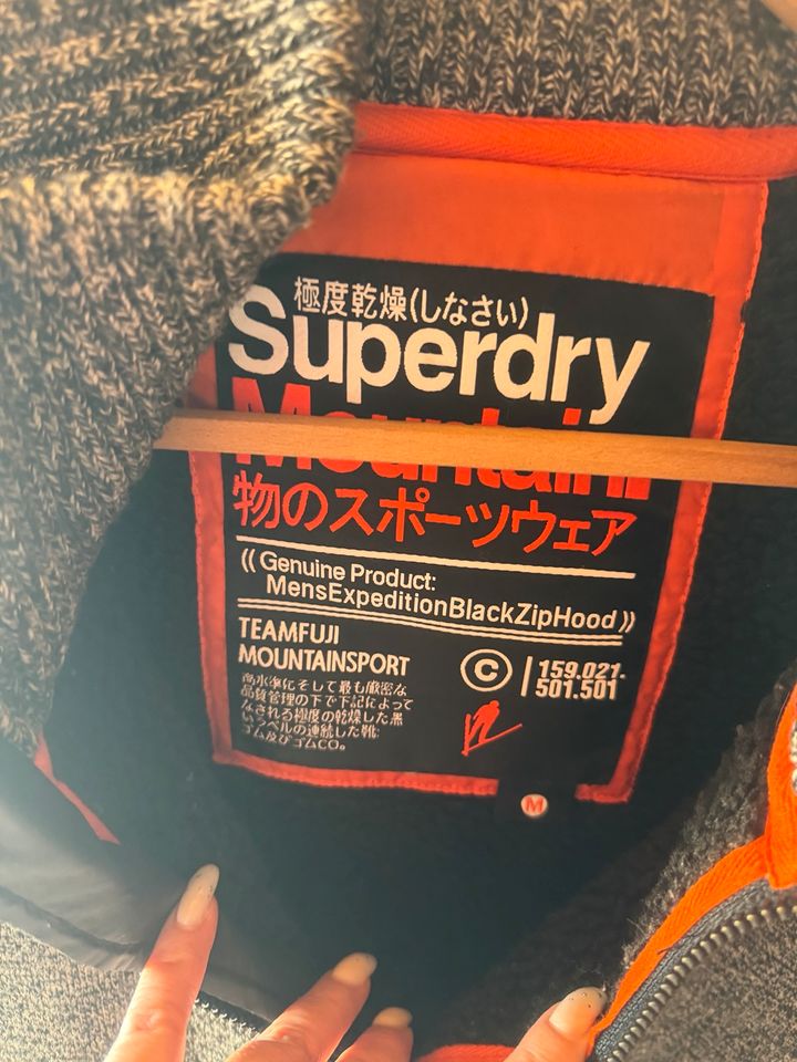 Herrenjacke von Superdry in Aachen