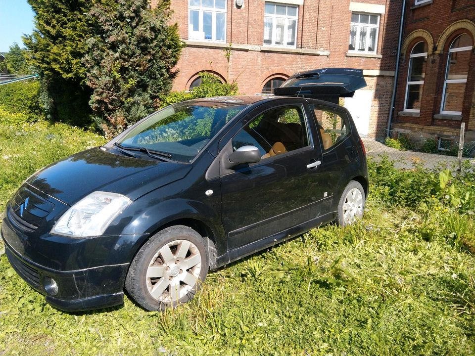 Citroen C2 So Chic 8fach auf Alu wenig Kilometer 1.4/73PS in Falkenstein/Vogtland