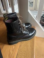 Dr. Martens 1460 Bex Lacklederstiefel in Größe 40 Saarbrücken - St Johann Vorschau