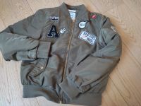 Pilotenjacke Bomberjacke H&M grün Patches Mädchen Gr. 164 Bayern - Vohenstrauß Vorschau