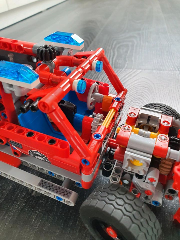 Lego Technic 42075 Feuerwehr in Enger