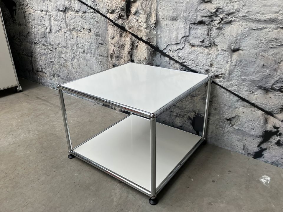 USM Haller Beistelltisch Couchtisch Tisch 50 x 50 weiss in Stuttgart