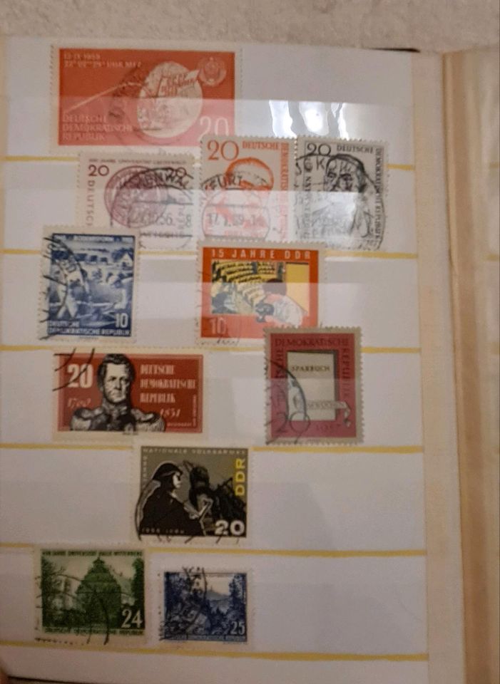 Briefmarkensammlung Briefmarken Briefmarkenalbum in Berlin