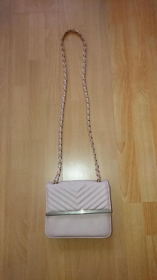 Neu Clutch kleine Tasche rose nude gold Handtasche in Chemnitz