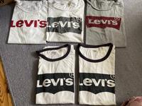Levi‘s T-Shirts Creme grau Gr. S M und L Niedersachsen - Sehnde Vorschau