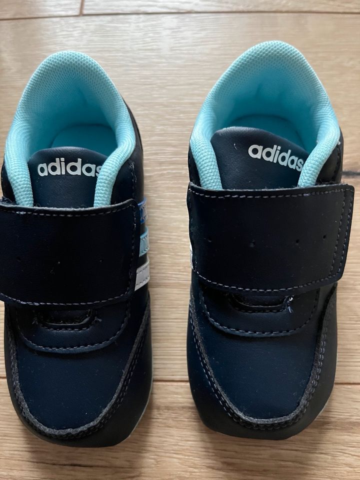 Adidas V Jog Crib Krabbelschuhe Gr e 21 in Bayern F rth