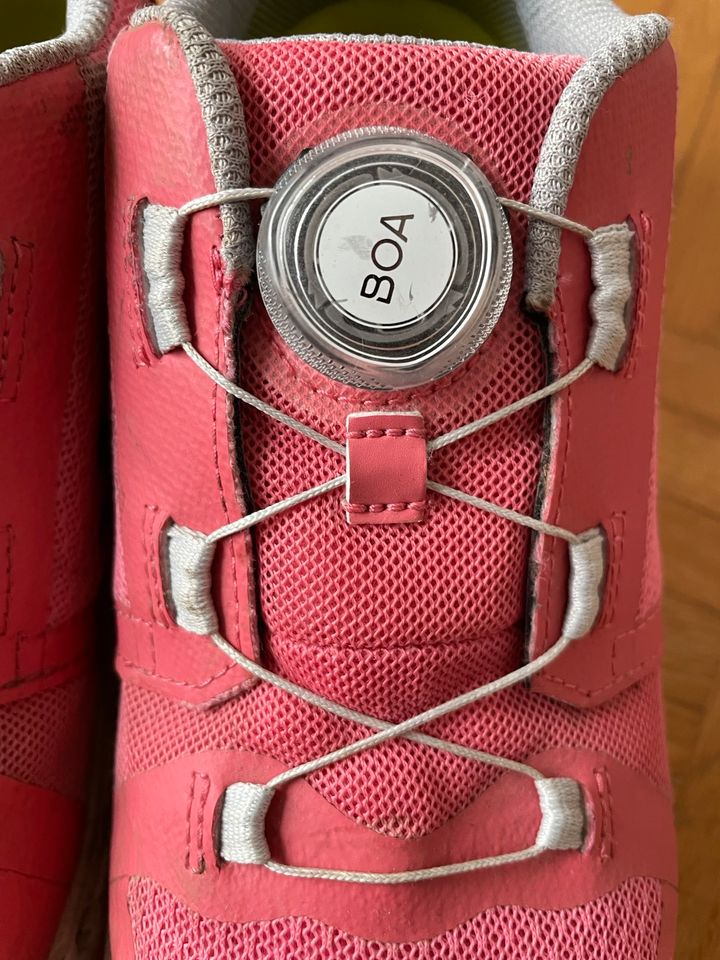 VADO Outdoor Schuhe mit gore Tex,rosa-rot, gut erhalten! in Mülheim (Ruhr)