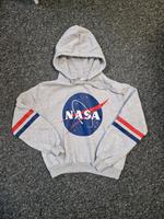 Hoodie Kapuzenpullover von H&M NASA Größe  S 36 38 Niedersachsen - Ganderkesee Vorschau