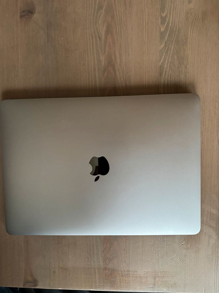MacBook Air M1 / 256GB in Seligenstadt
