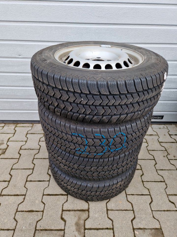 Original VW T5 T6 Winter Satz Kompletträder 205/65R16C 107/105 in Rodgau