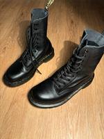Dr. Martens / wie neu / hoher Schaft Nordrhein-Westfalen - Wesel Vorschau