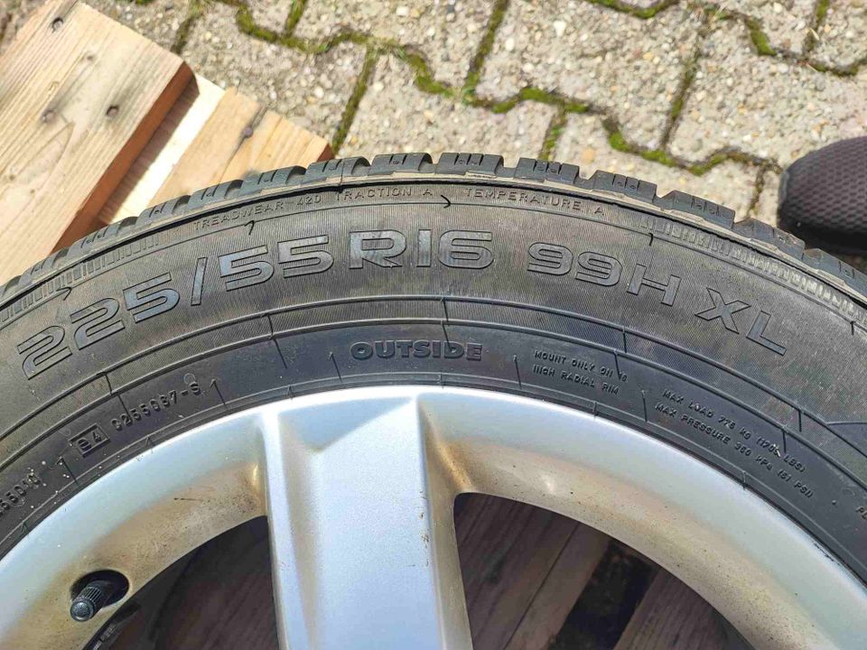 Winterreifen Nokian 225/55 R16 99H XL  Audi in Bergheim