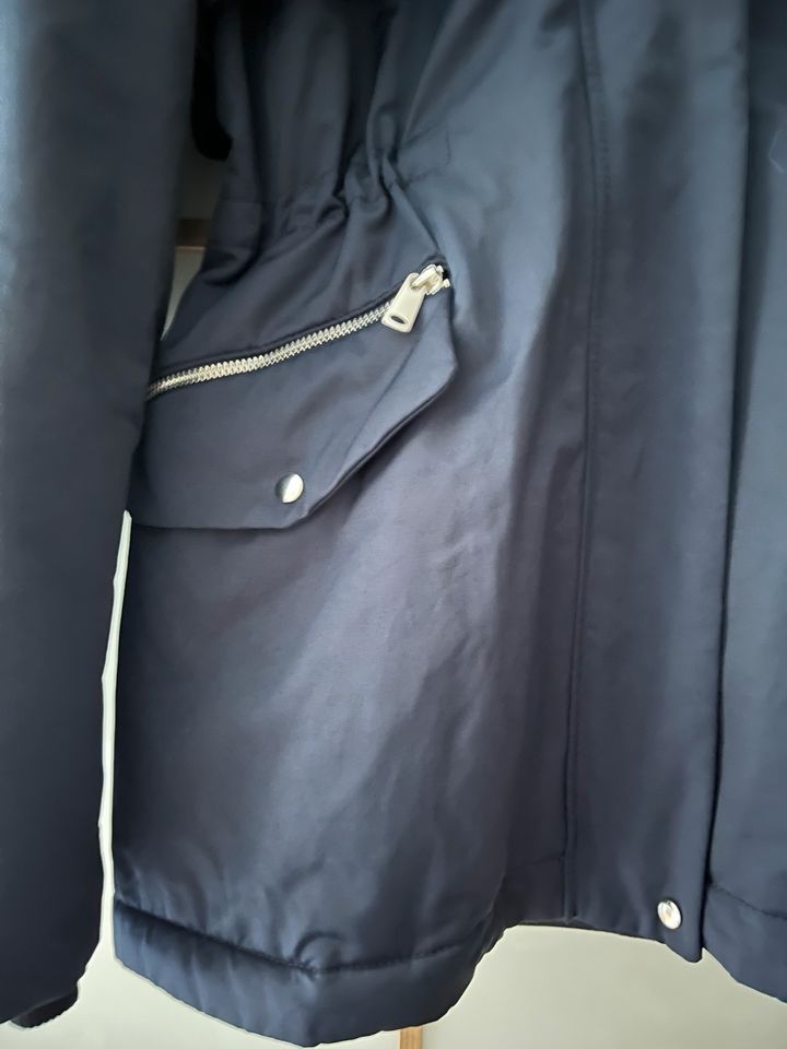 Zara, Winterjacke, Parker, dunkelblau, XL in Hamburg