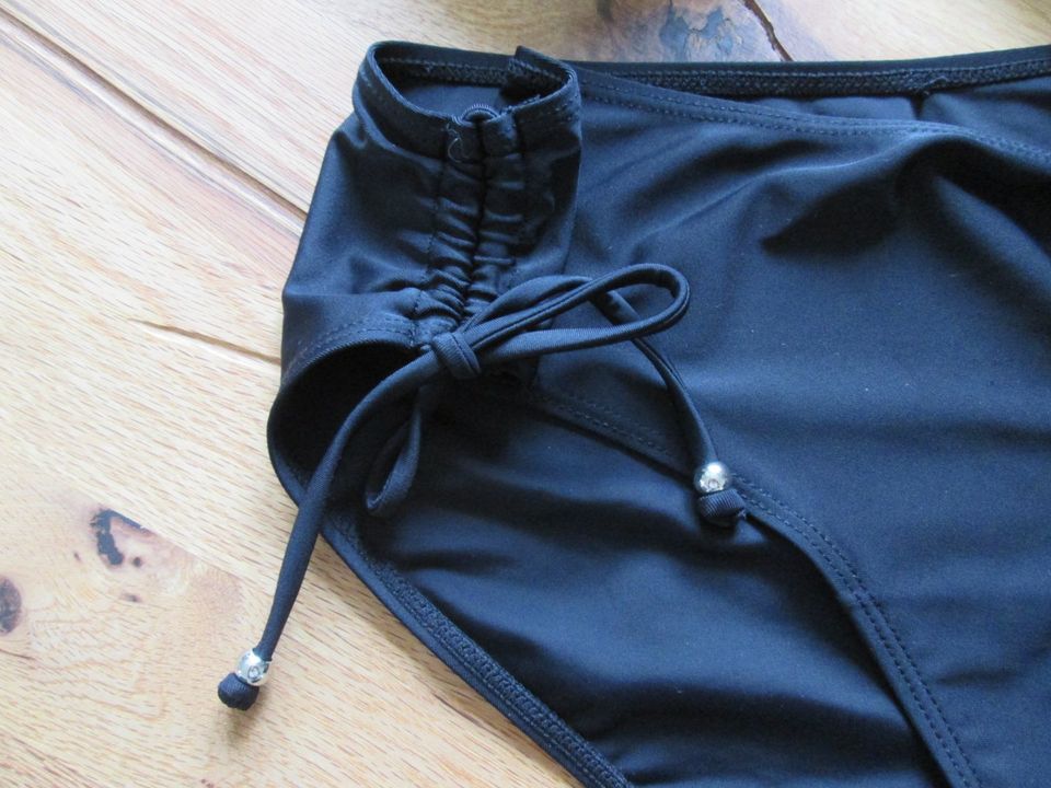 Bügel-Bikini Größe 40 / 80C schwarz Neckholder Perlen in Oberndorf am Lech