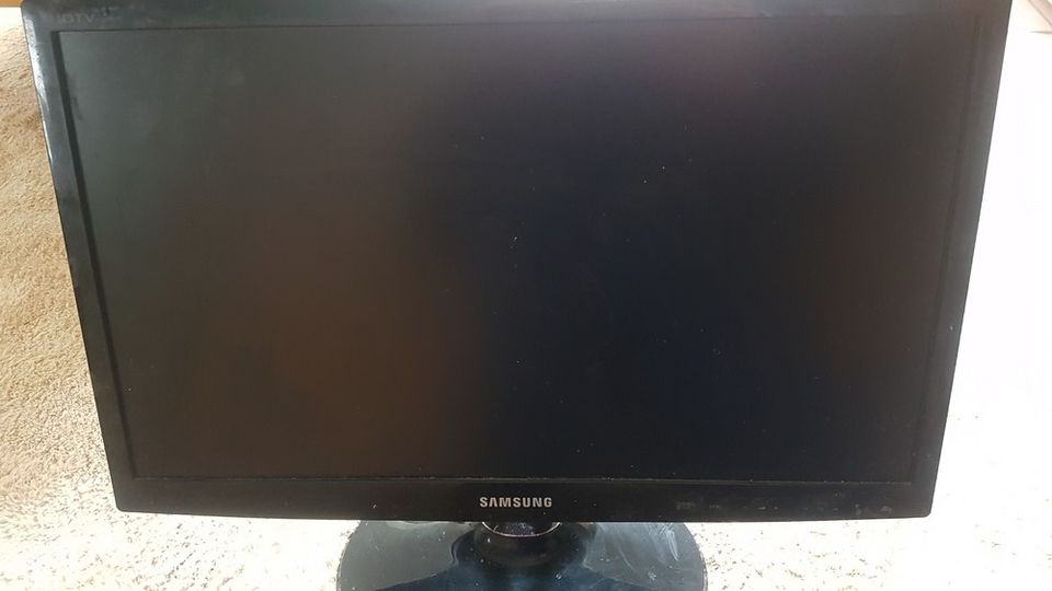 TV + Monitor Samsung ( defekt) in Hochspeyer