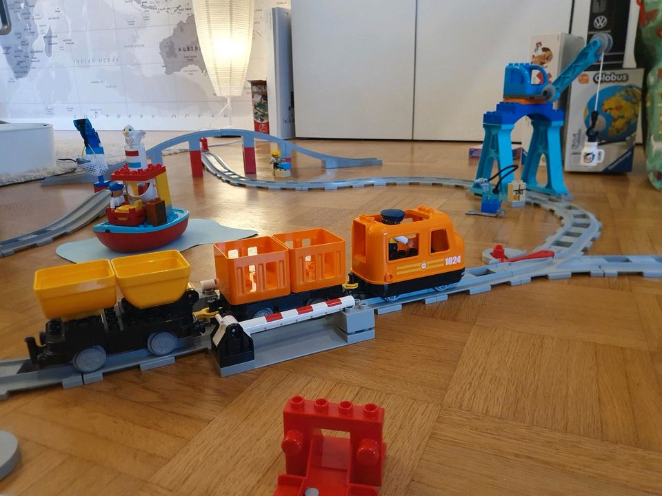 Lego Duplo Eisenbahn/Güterzug/Schienen/Weichen in Karlsruhe